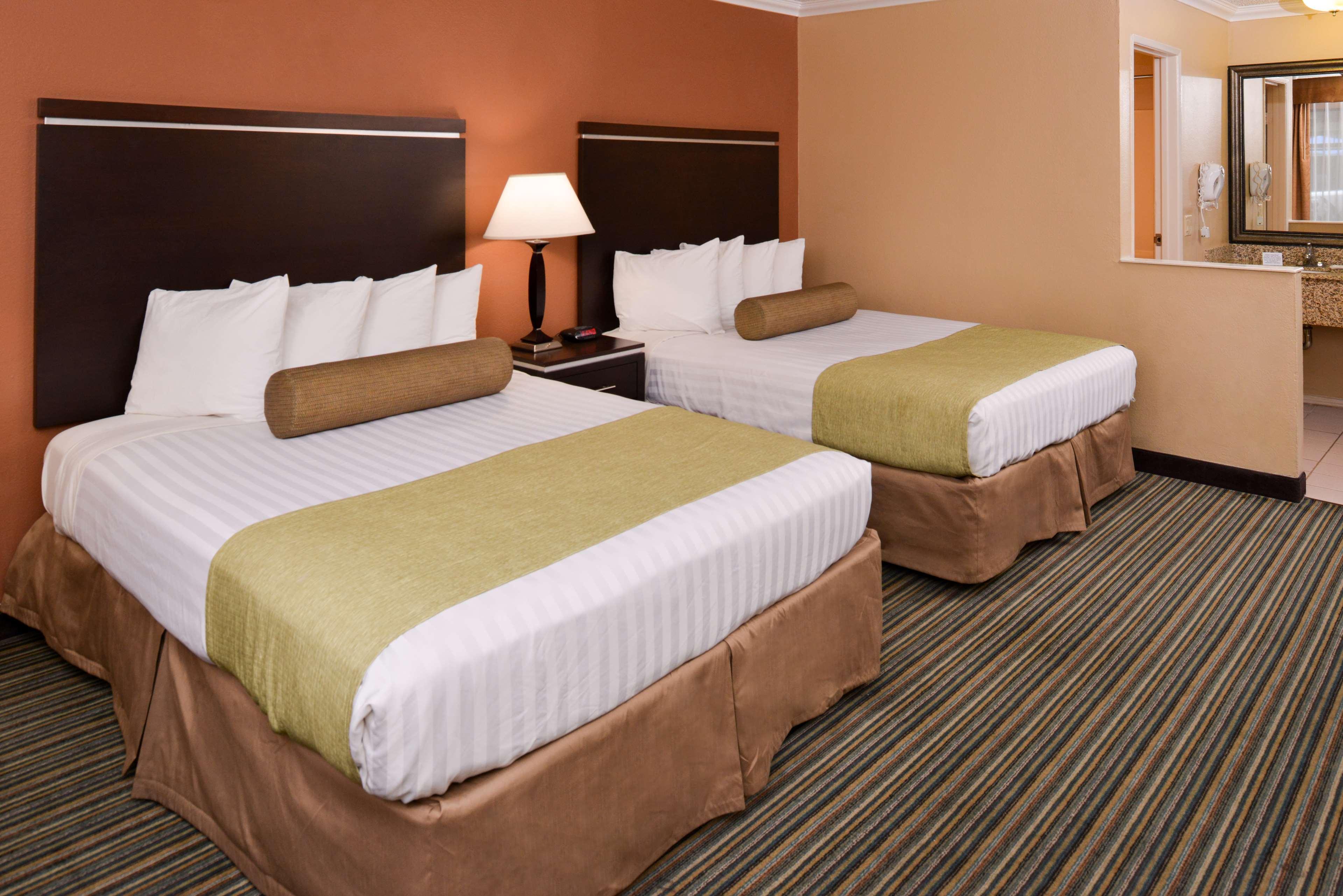 Best Western Courtesy Inn Hotel - Anaheim Resort At The Park Eksteriør bilde