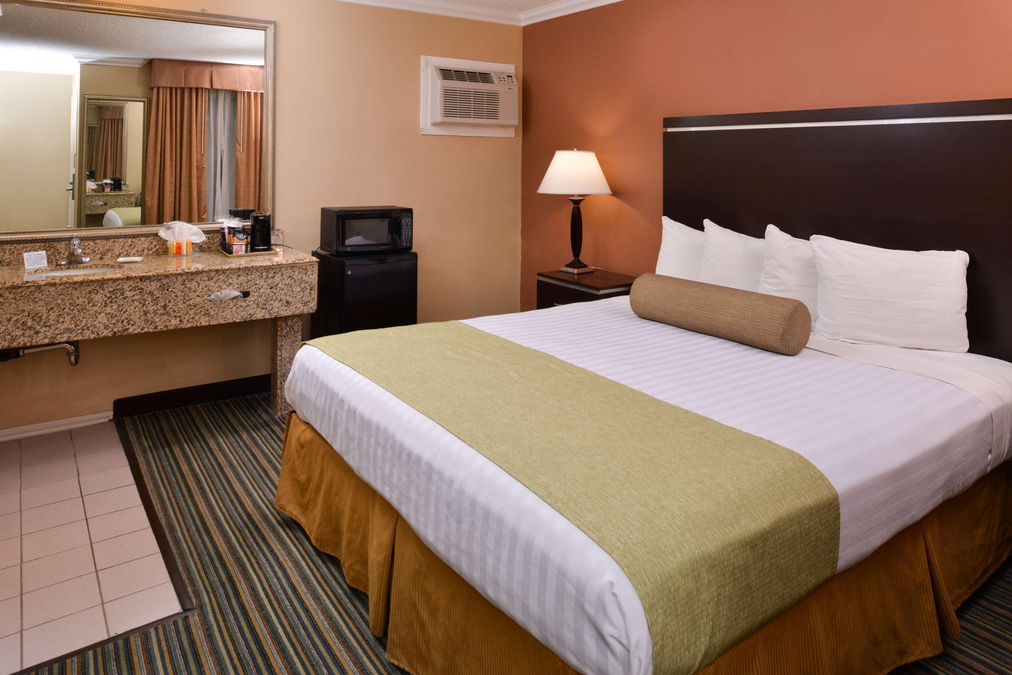 Best Western Courtesy Inn Hotel - Anaheim Resort At The Park Eksteriør bilde