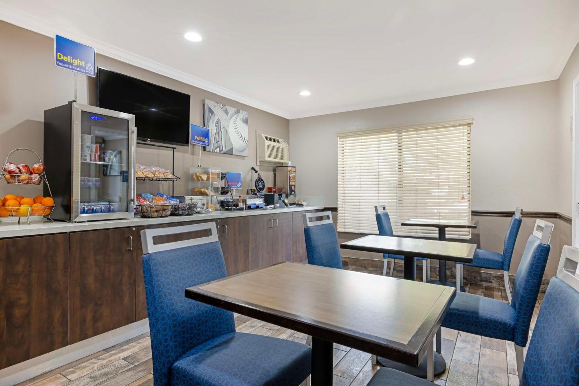 Best Western Courtesy Inn Hotel - Anaheim Resort At The Park Eksteriør bilde