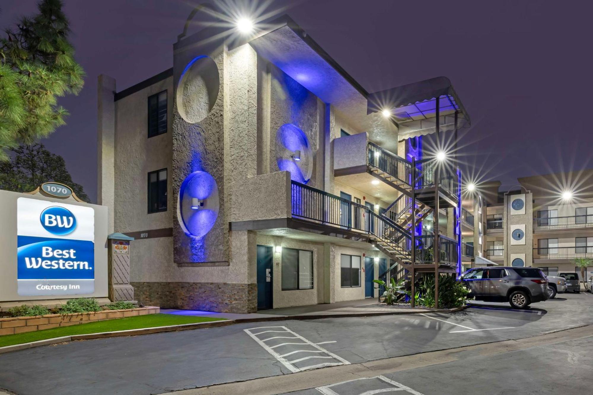 Best Western Courtesy Inn Hotel - Anaheim Resort At The Park Eksteriør bilde