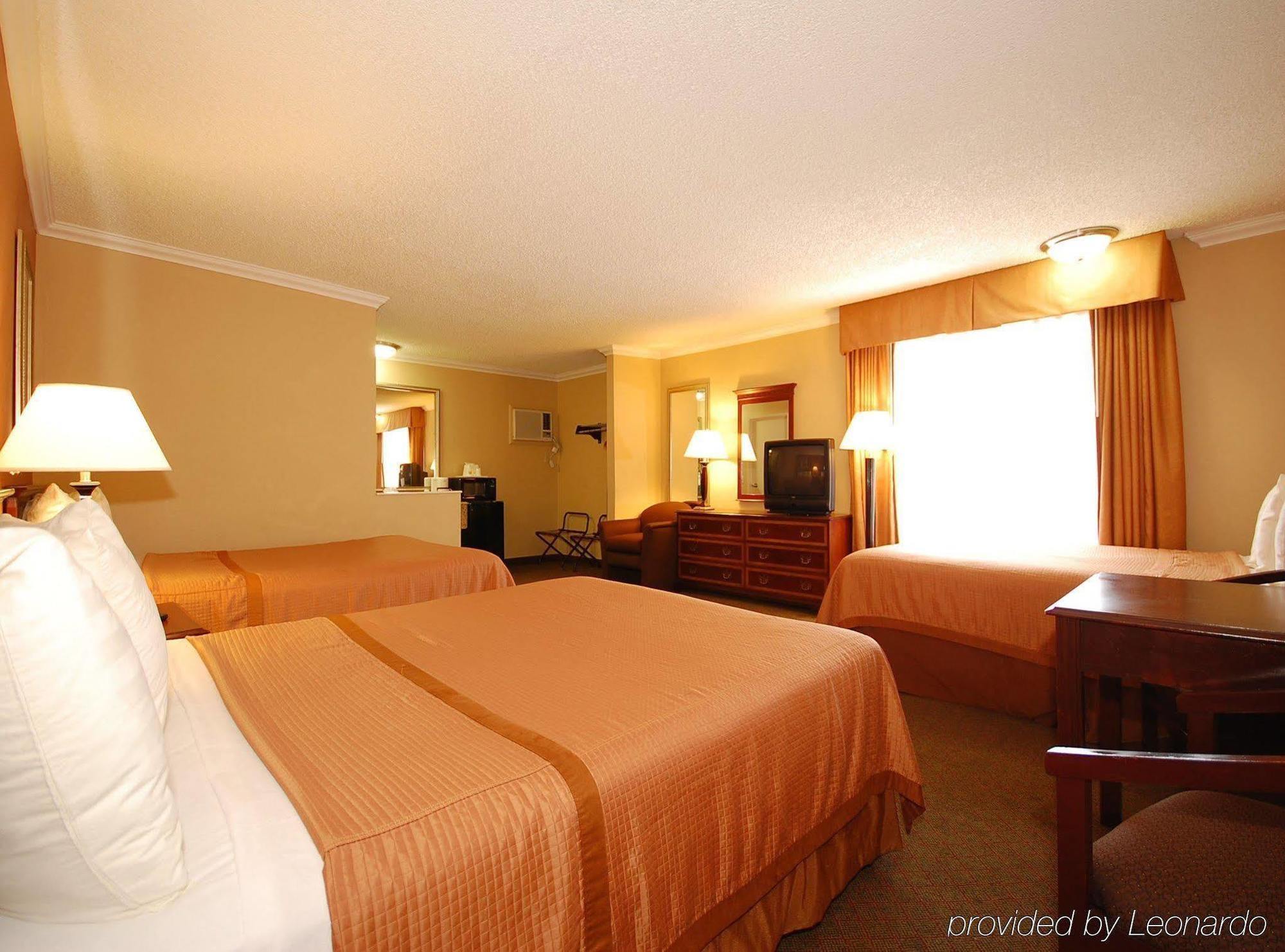 Best Western Courtesy Inn Hotel - Anaheim Resort At The Park Rom bilde